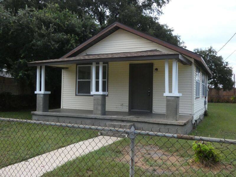 House for rent at 1300 W Intendencia St, Pensacola, FL 32502