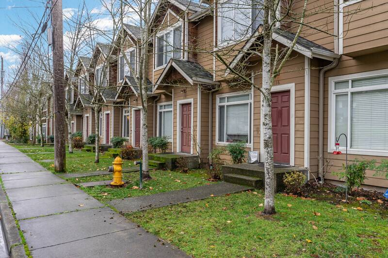 Townhouse for rent at 13005 64th Ave S #B114, Seattle, WA 98178