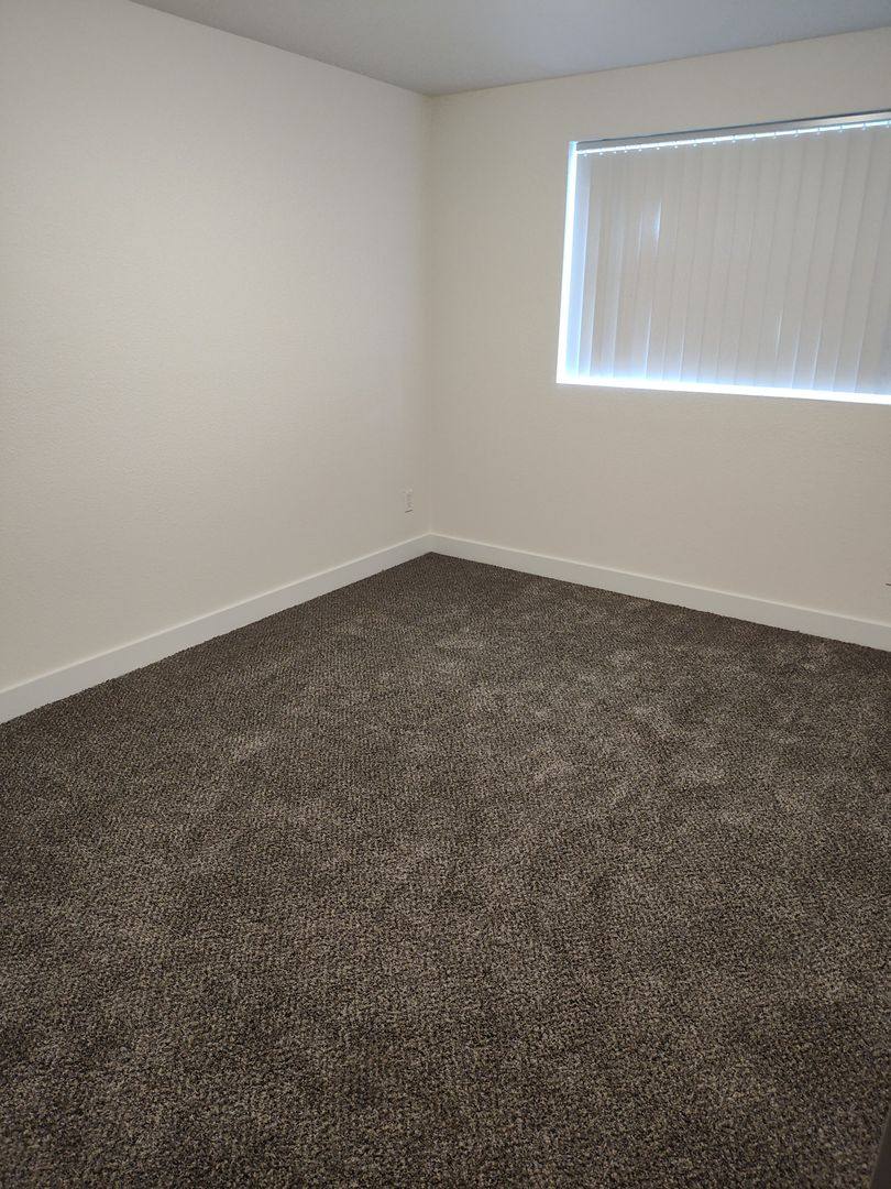 Apartment for rent at 295 Colt Lane, Salem, OR 97301