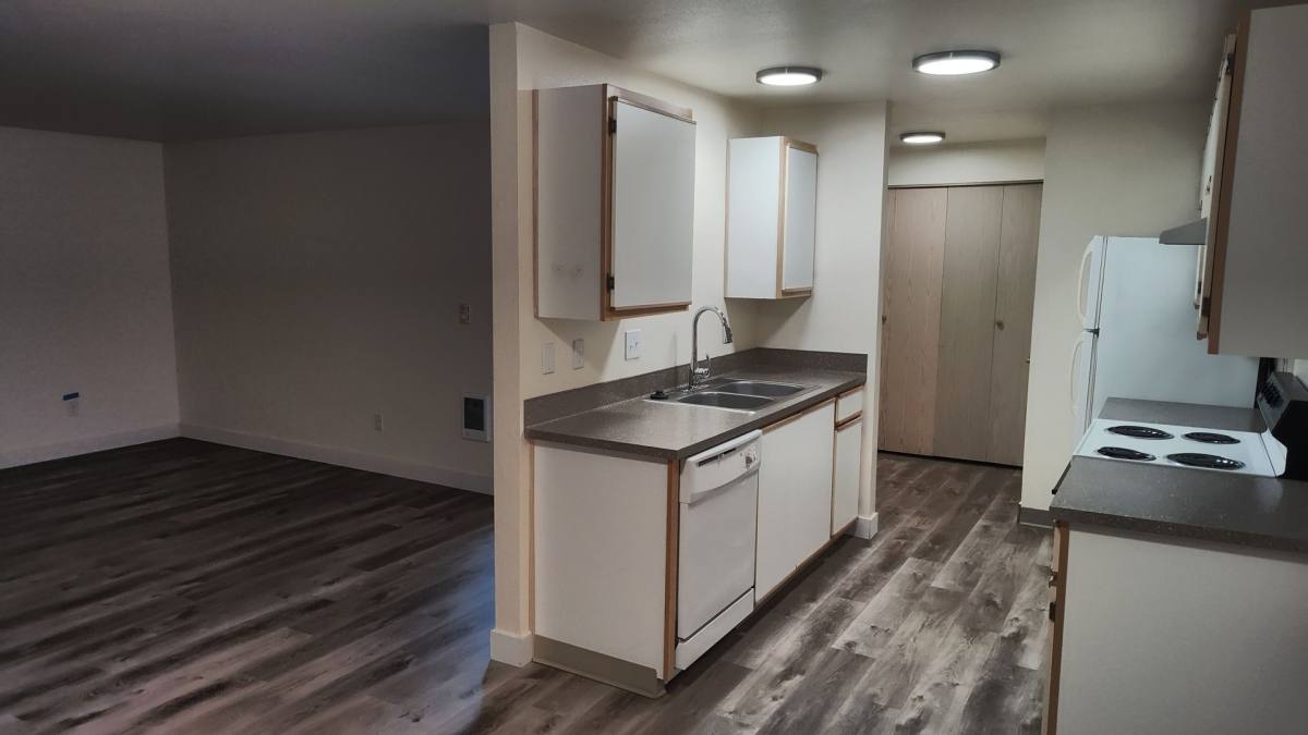 Apartment for rent at 295 Colt Lane, Salem, OR 97301