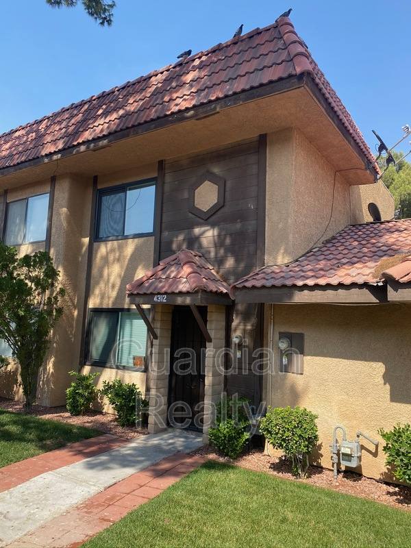 Townhouse for rent at 4312 Lynnann Dr, Las Vegas, NV 89110