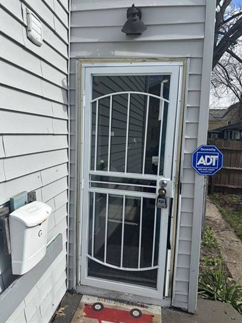 Apartment for rent at 412 N William St, South Bend, IN 46601