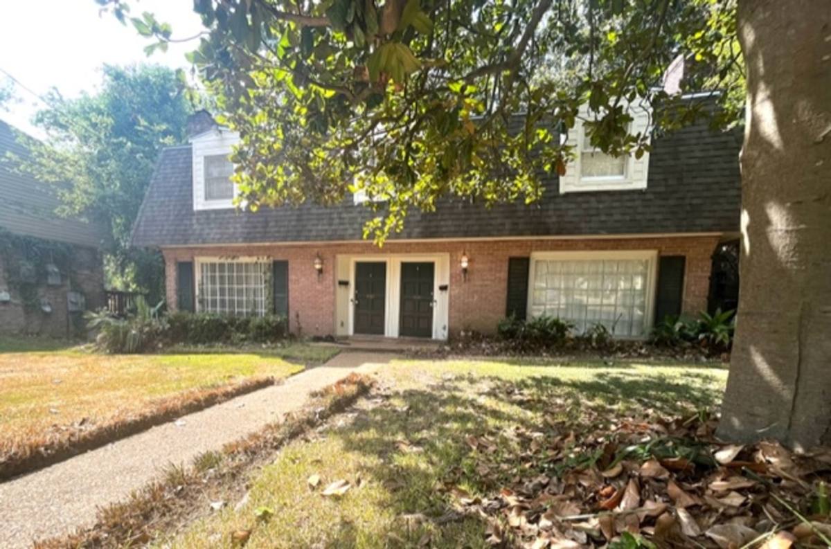 Apartment for rent at 1223 1225 Linden, Jackson, MS 39202