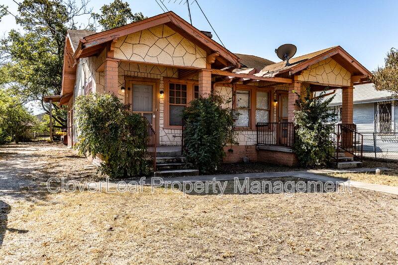 Apartment for rent at 226 McLaughlin Ave #101, San Antonio, TX 78211