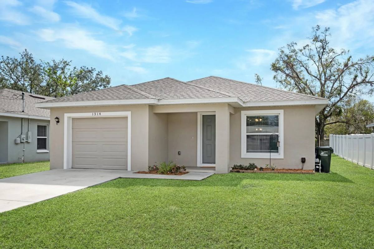 House for rent at 1314 W Highland St, Lakeland, FL 33815