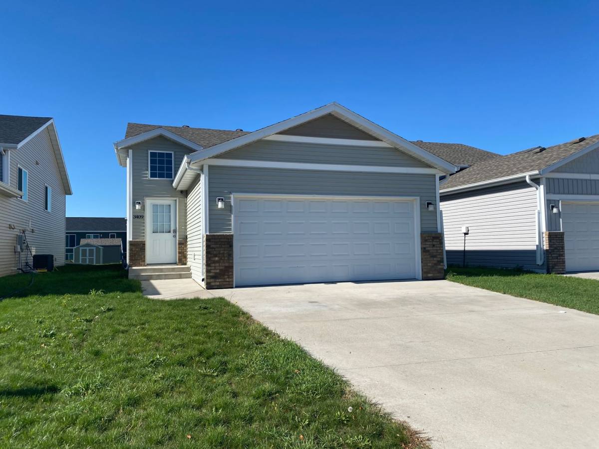 House for rent at 3409 18th St S, Moorhead, MN 56560