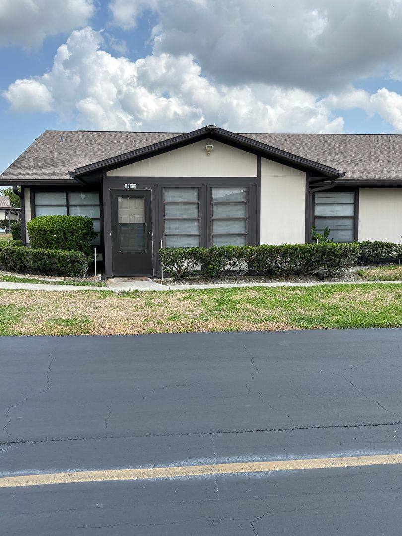 Condo for rent at 37819 Alissa Dr, Zephyrhills, FL 33542