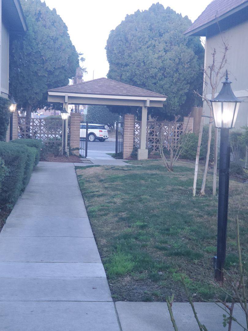 Apartment for rent at 140 Mark Randy Place, Modesto, CA 95350