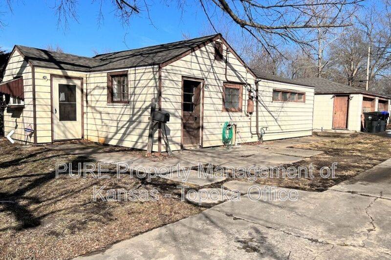 House for rent at 1816 SW Moundview Dr, Topeka, KS 66604
