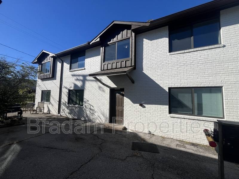 Apartment for rent at 7144 E 10th St #3, Tulsa, OK 74112