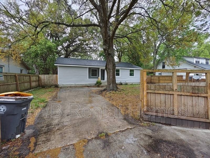 House for rent at 3051 Columbus Ave, Jacksonville, FL 32254