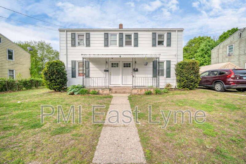 House for rent at 62 Hawthorne Dr, New London, CT 06320