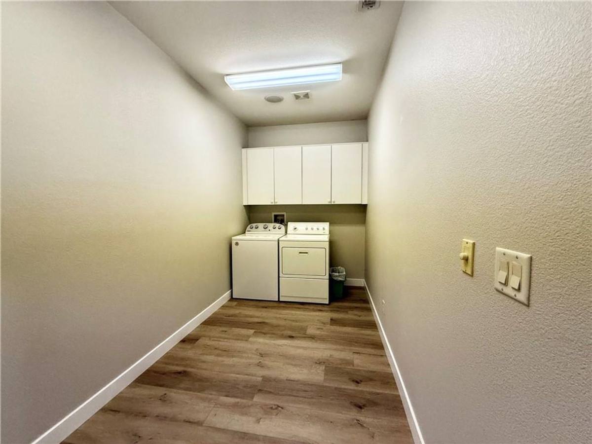 House for rent at 101 Emerald Dunes Circle, Henderson, NV 89052