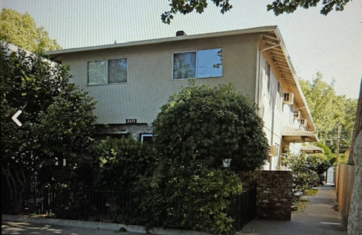 House for rent at 2615 D St, Sacramento, CA 95816