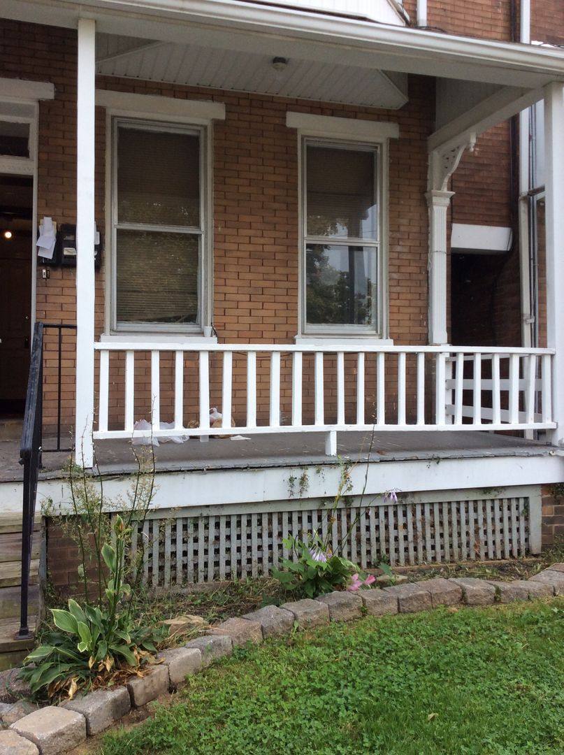 Apartment for rent at 232 E Cottage Place, York, PA 17403