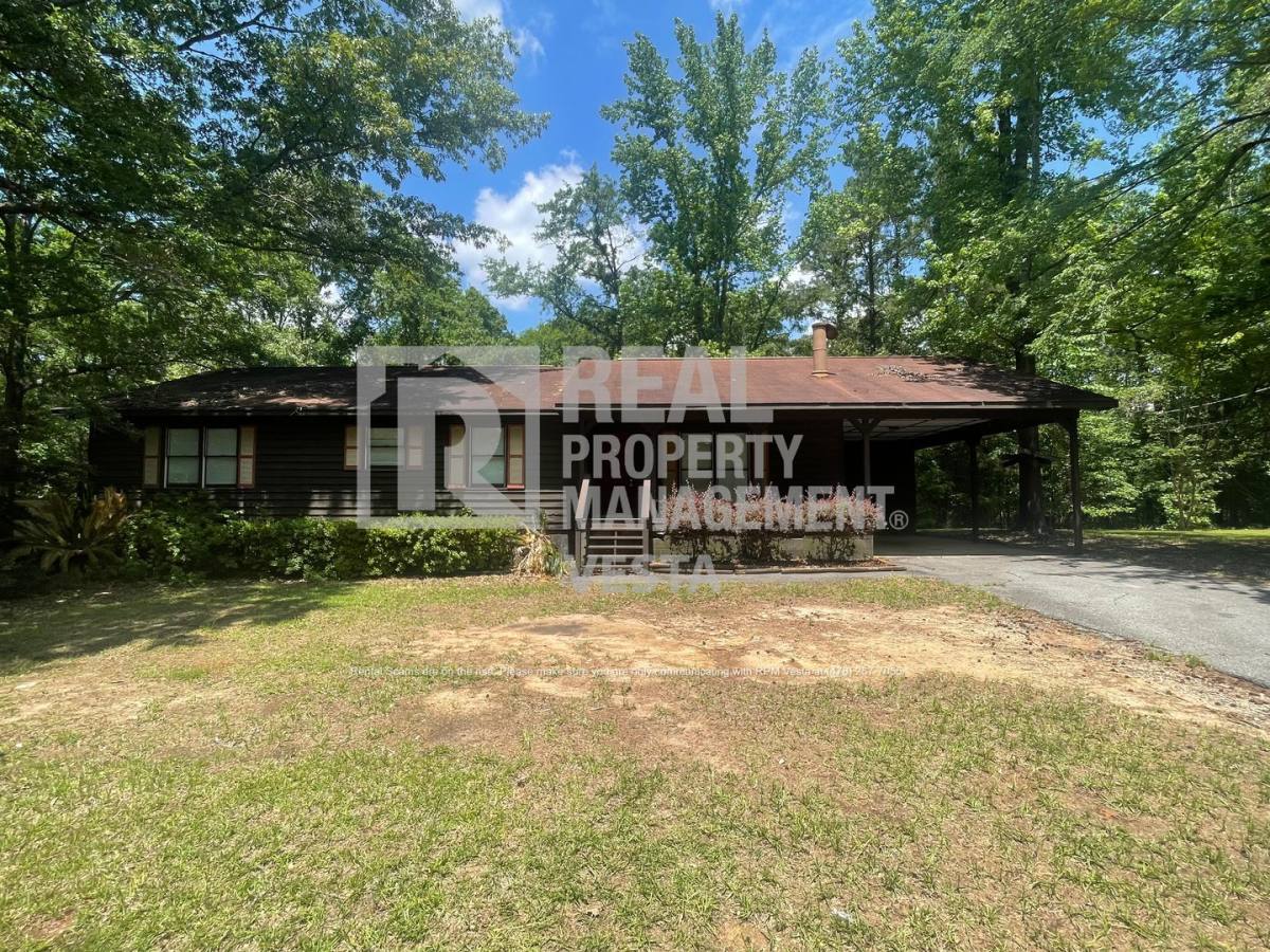 House for rent at 102 River Chase Court, Macon, GA 31211