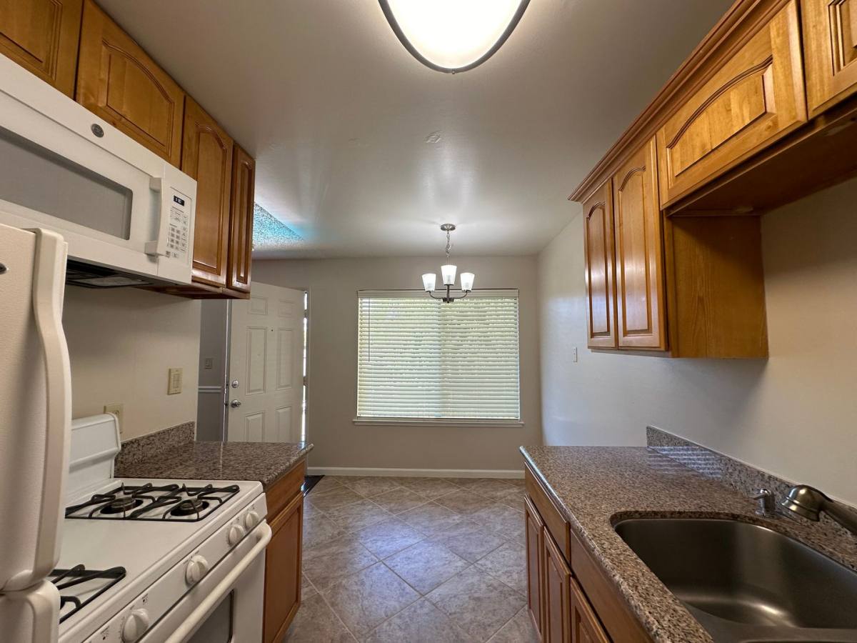 Apartment for rent at 6330 Havenside Dr, Sacramento, CA 95831