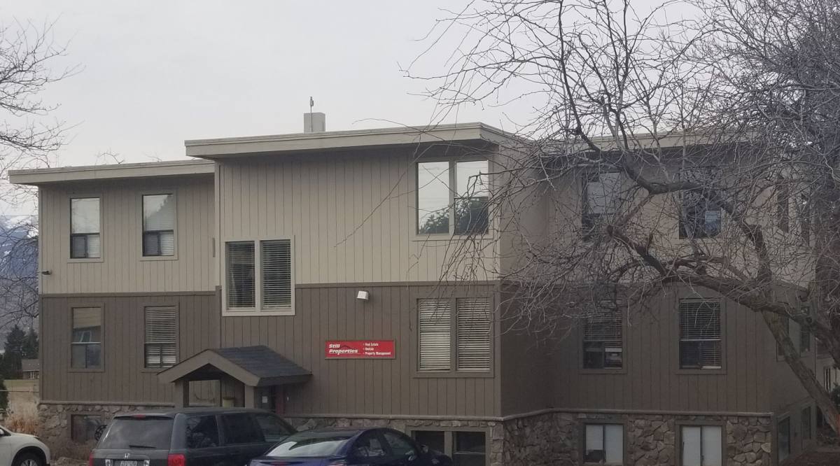 Apartment for rent at 470 9th St NE, East Wenatchee, WA 98802
