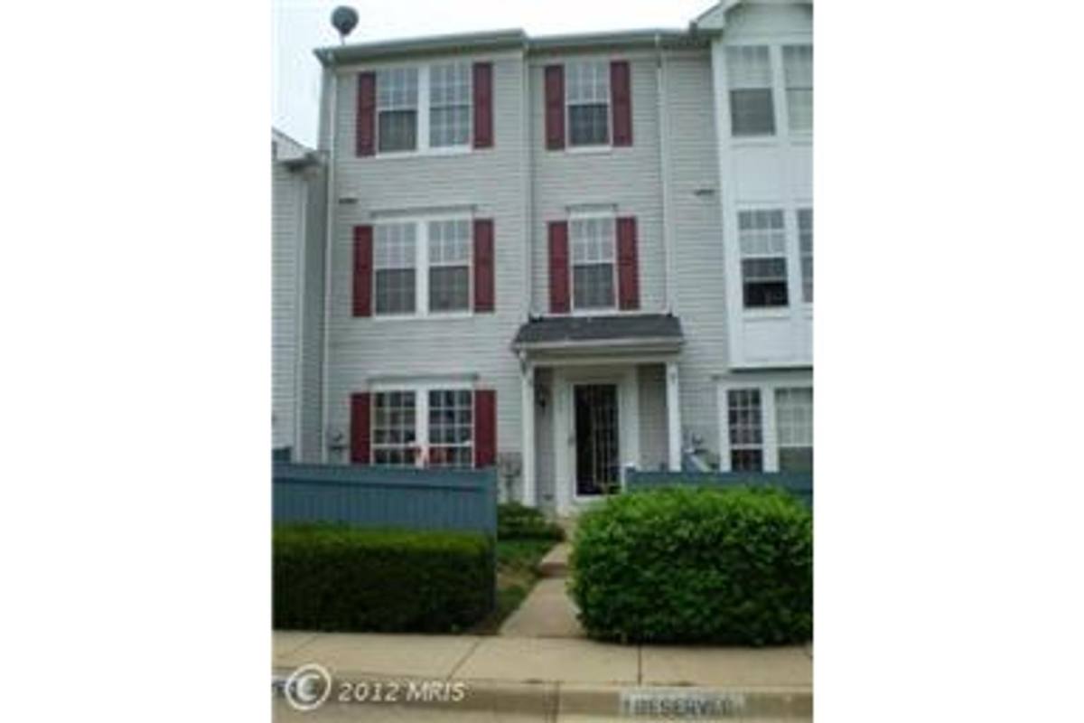 Townhouse for rent at 9334 Witch Hazel Way, Manassas, VA 20110