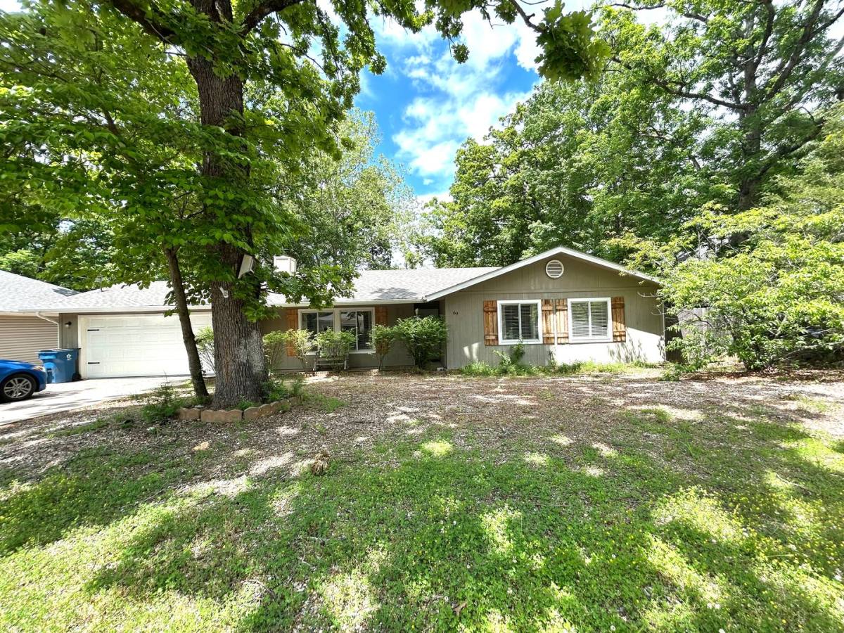 House for rent at 69 Melanie Dr, Bella Vista, AR 72714