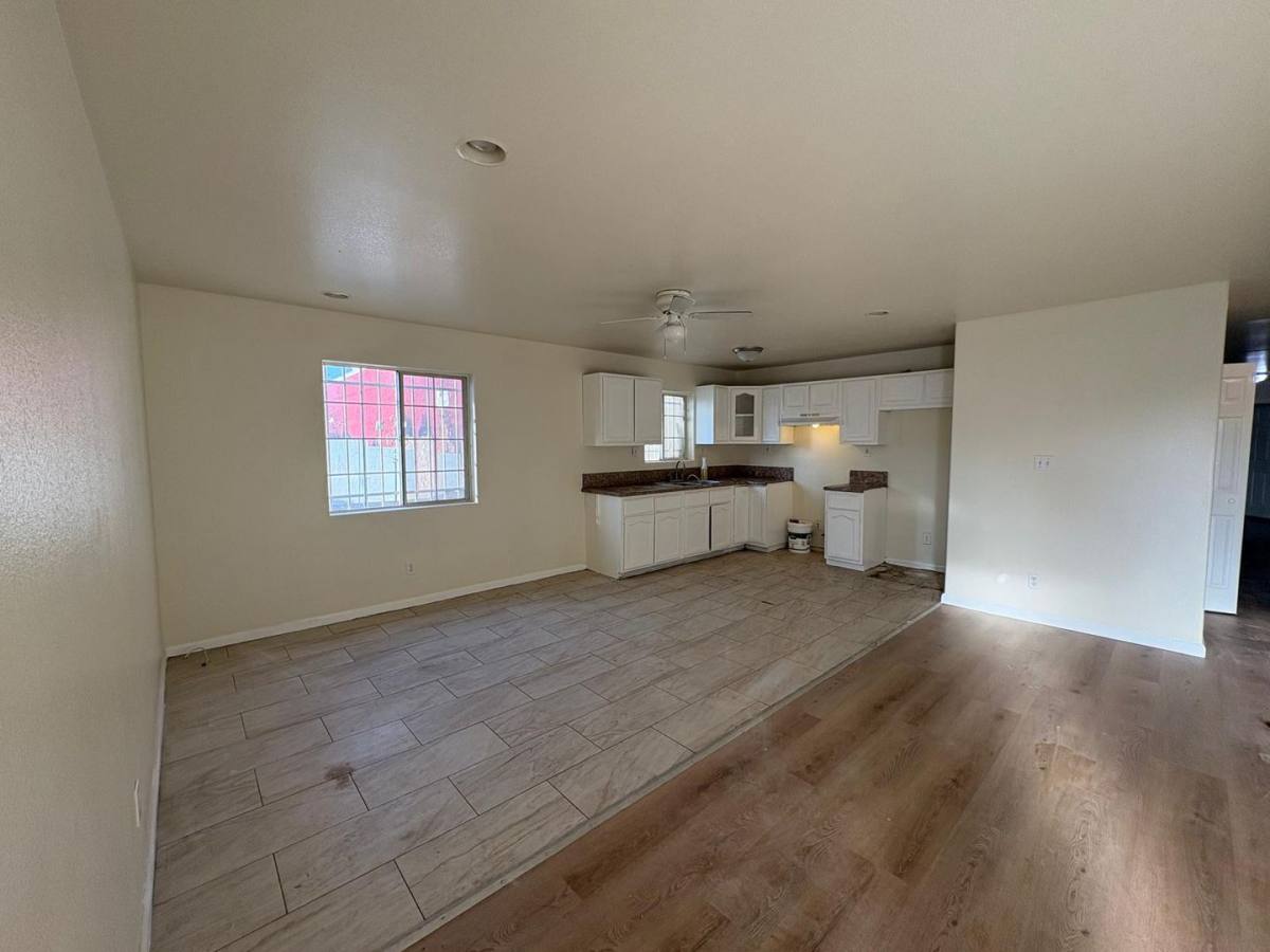 Apartment for rent at 8940 S Western Ave, Los Angeles, CA 90047