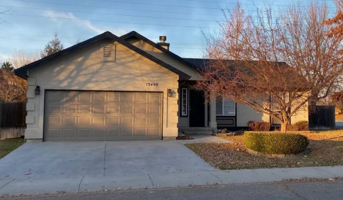 House for rent at 13490 W Persimmon St, Boise, ID 83713