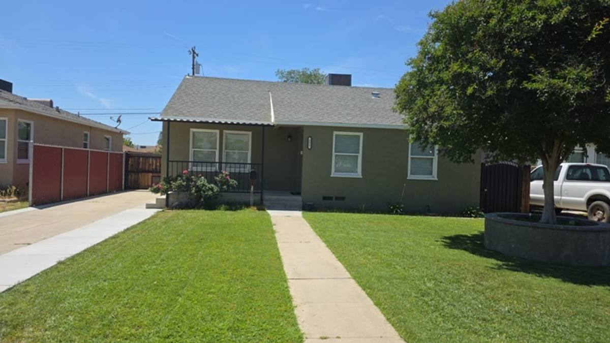 House for rent at 351 Cypress St, Bakersfield, CA 93307