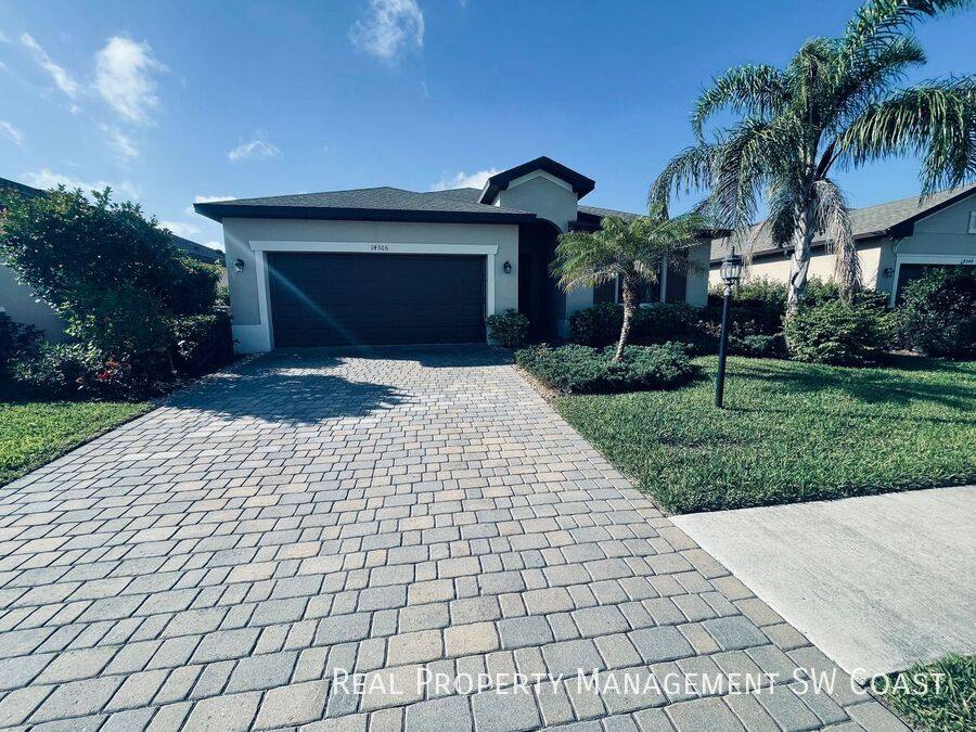 House for rent at 14306 Vindel Circle, Fort Myers, FL 33905
