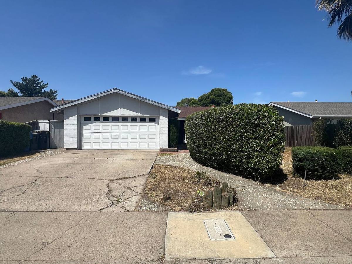 House for rent at 7680 Canova Way, Sacramento, CA 95823