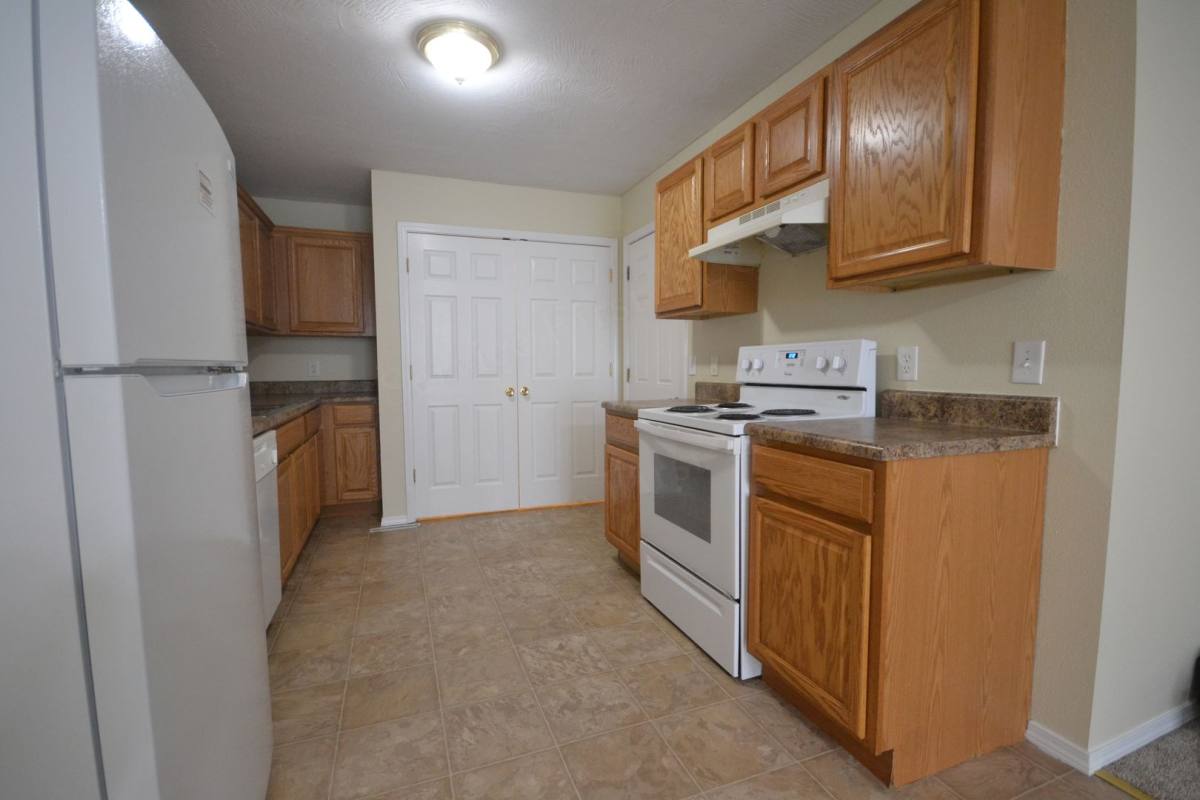 Apartment for rent at 432 Birchwood St, Rogersville, MO 65742
