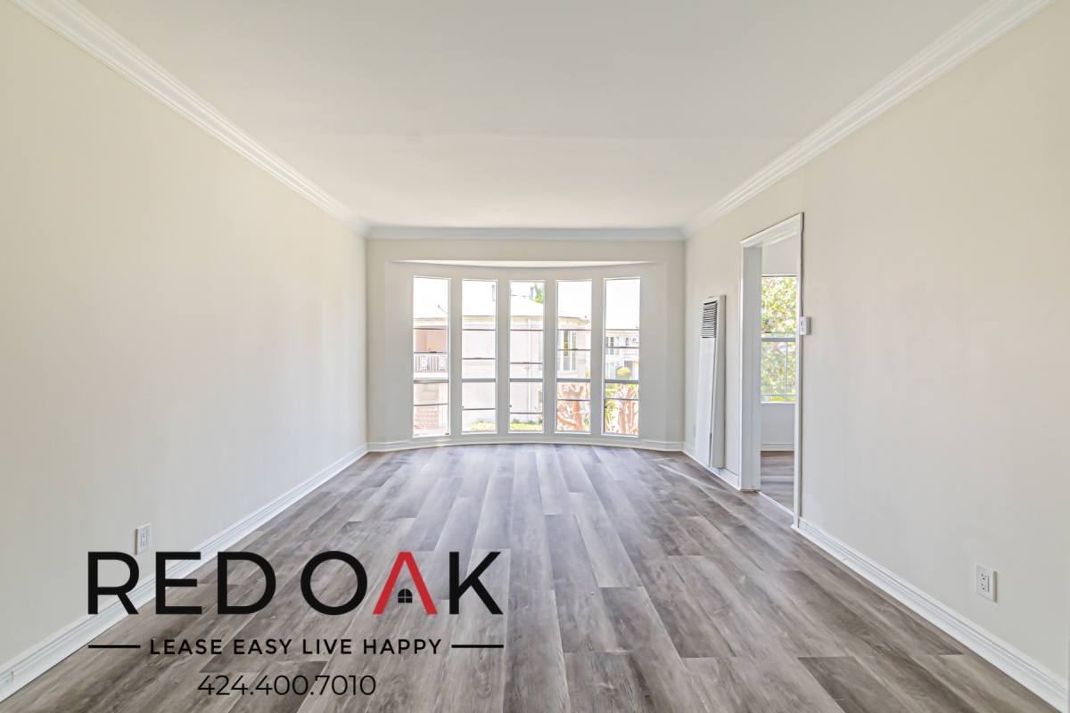 Condo for rent at 5140 Clinton St #1, Los Angeles, CA 90004