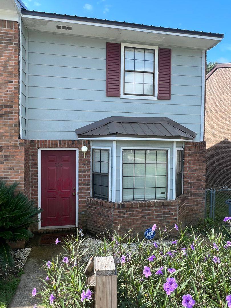 Townhouse for rent at 224 Edith, Daleville, AL 36322