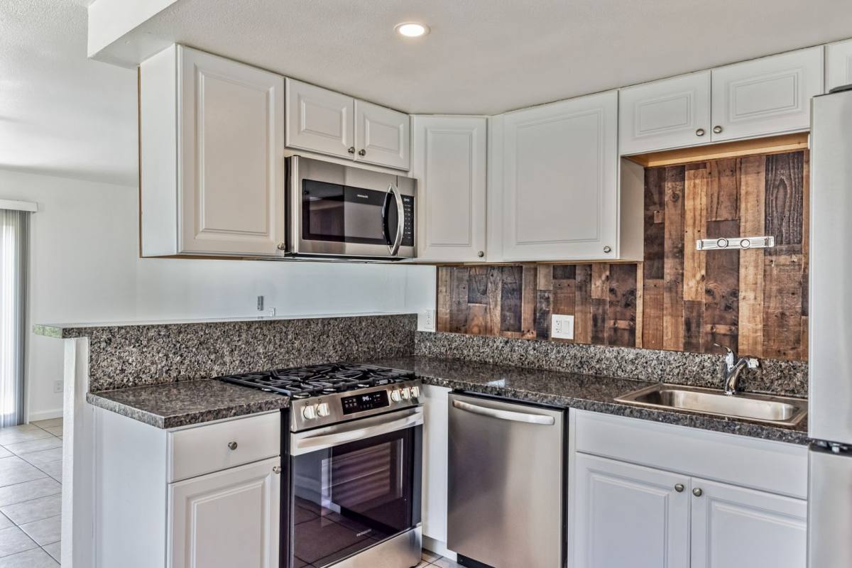 Apartment for rent at 68190 Calle Las Tiendas, Desert Hot Springs, CA 92240