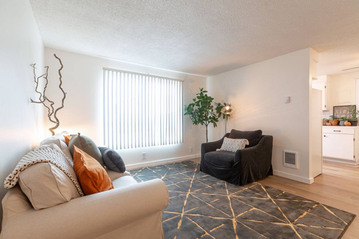 Apartment for rent at 1729 Park Ave NE, Salem, OR 97301