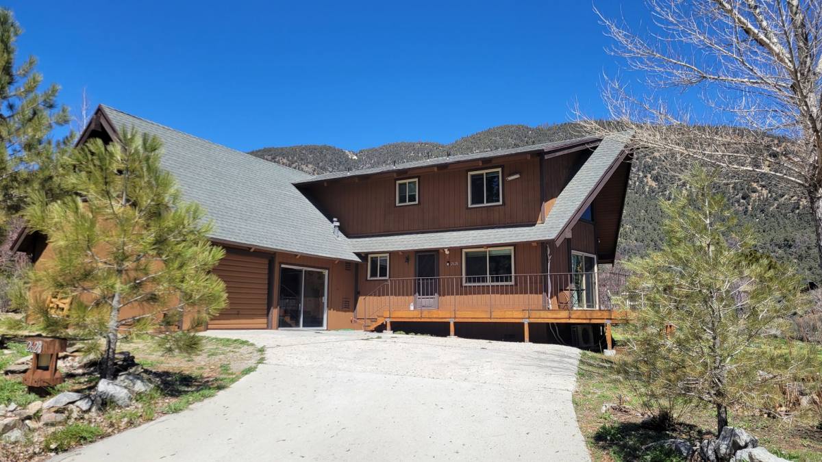 House for rent at 2628 Beechwood Way, Pine Mountain Club, CA 93222