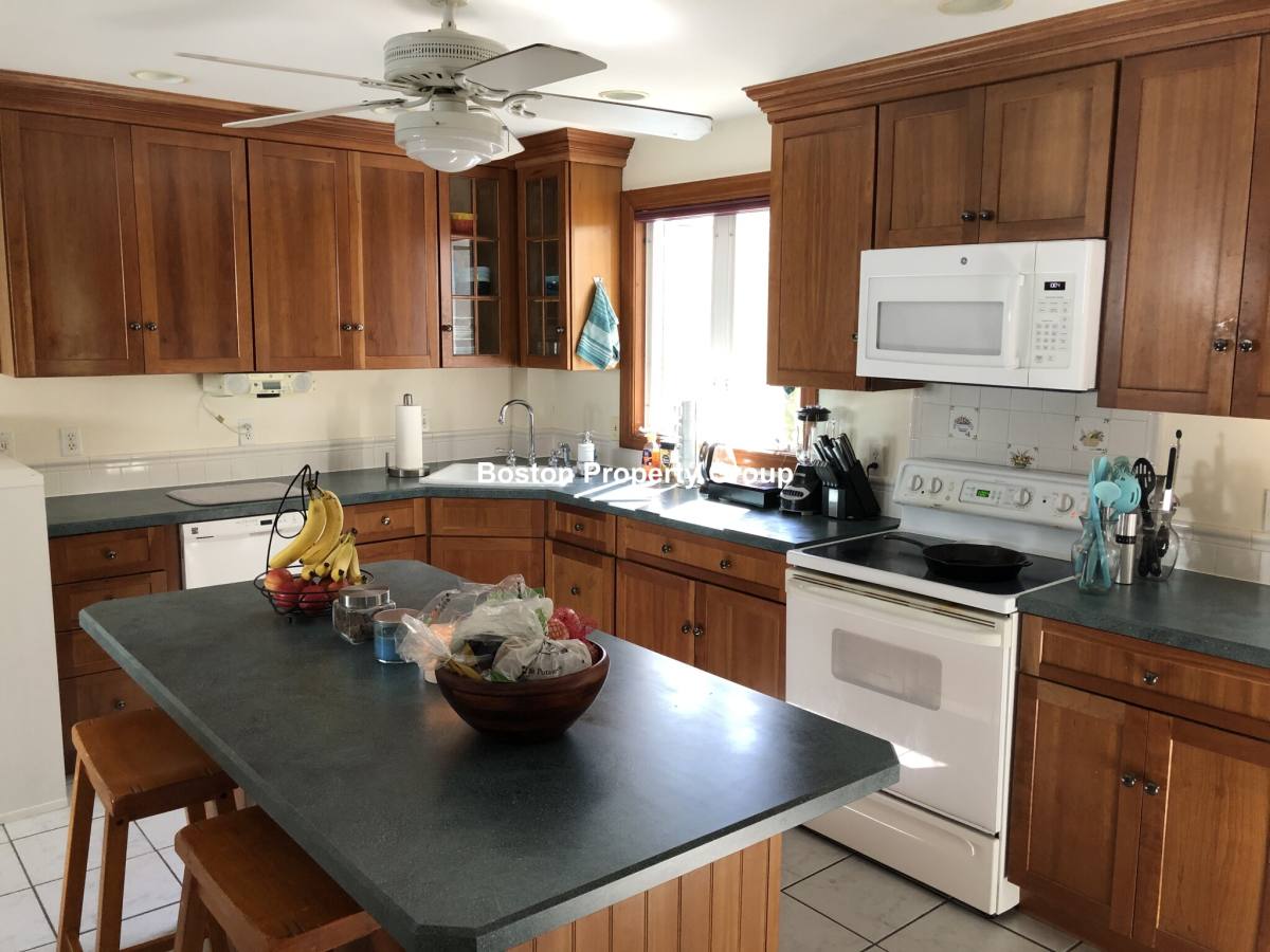 Apartment for rent at 14 Sheffield Rd #2, Roslindale, MA 02131