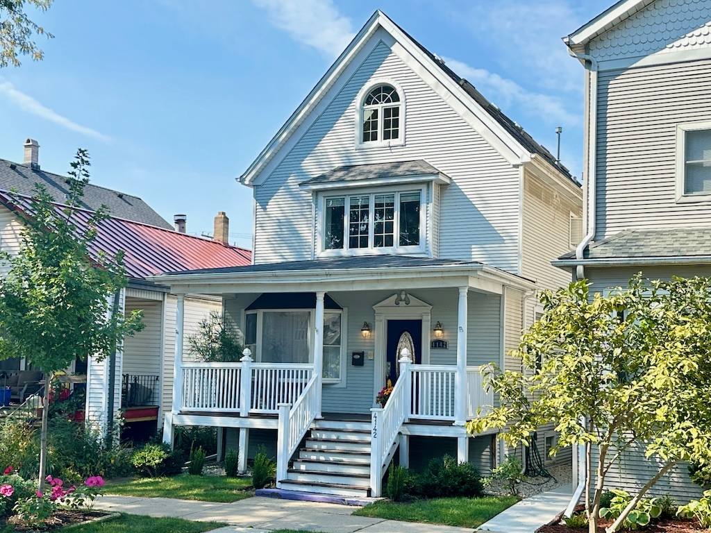 Apartment for rent at 4140 142 N Maplewood #PHFS, Chicago, IL 60618