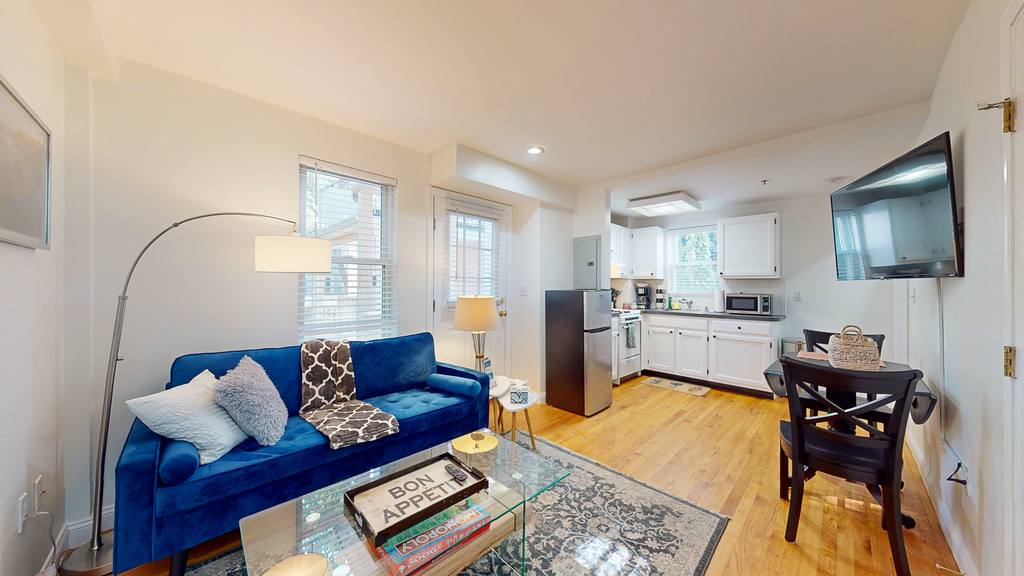 Townhouse for rent at 23 Jay St #D, Cambridge, MA 02139