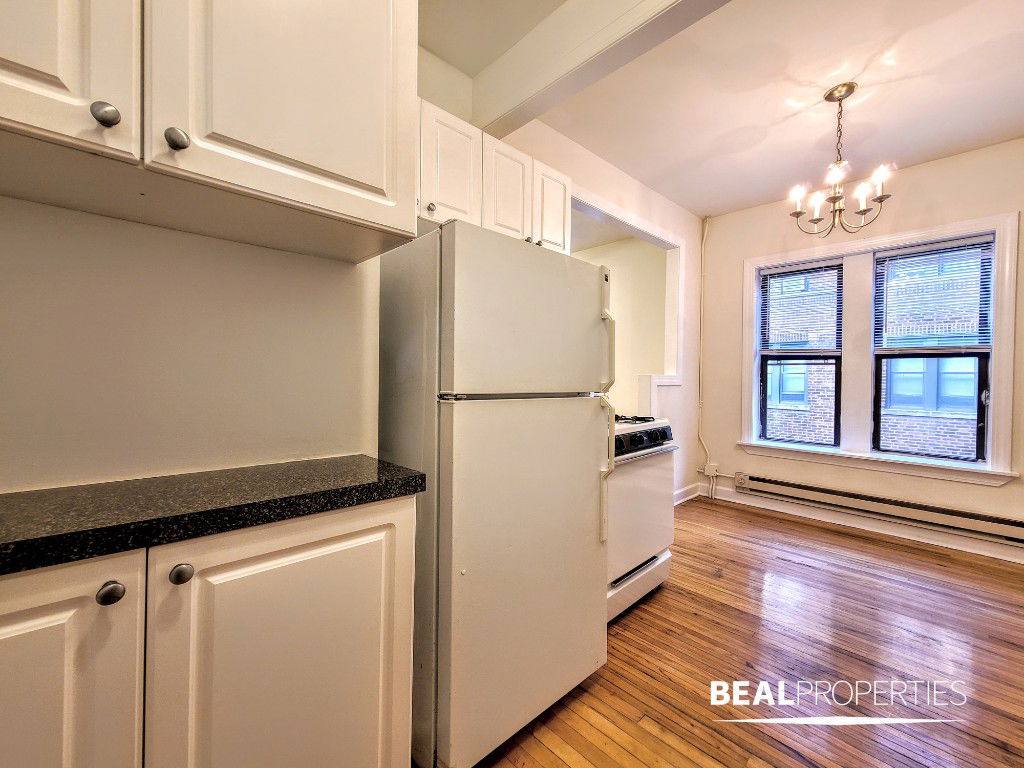 Apartment for rent at 3823 N Fremont St #E1, Chicago, IL 60613