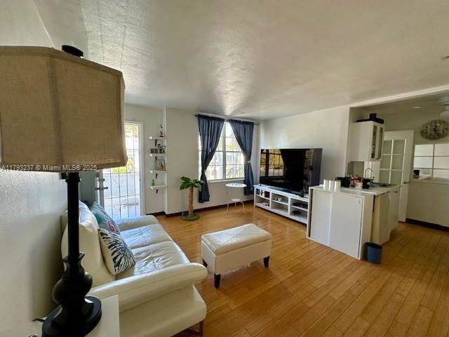 Apartment for rent at 940 7th St #940D, Miami Beach, FL 33139