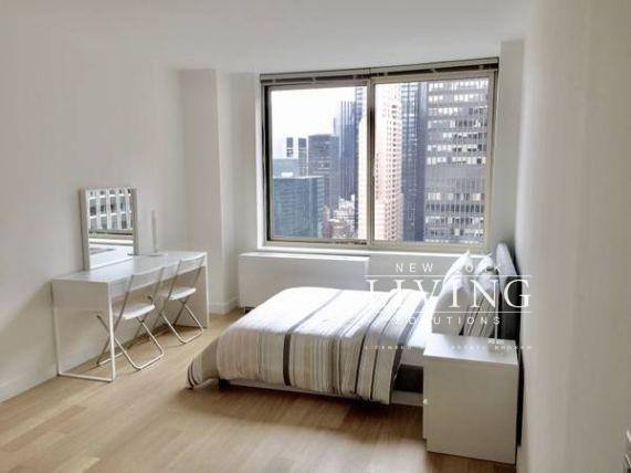 Apartment for rent at 260 W 54th St #41I, New York, NY 10019