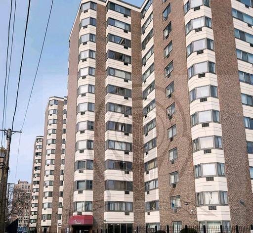 Apartment for rent at 7337 S Shore Dr #1416, Chicago, IL 60649