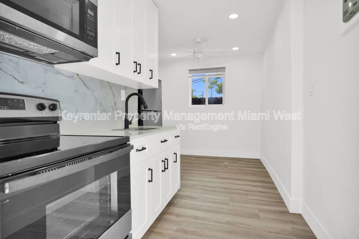 Apartment for rent at 210 Beacom Blvd #214, Miami, FL 33135