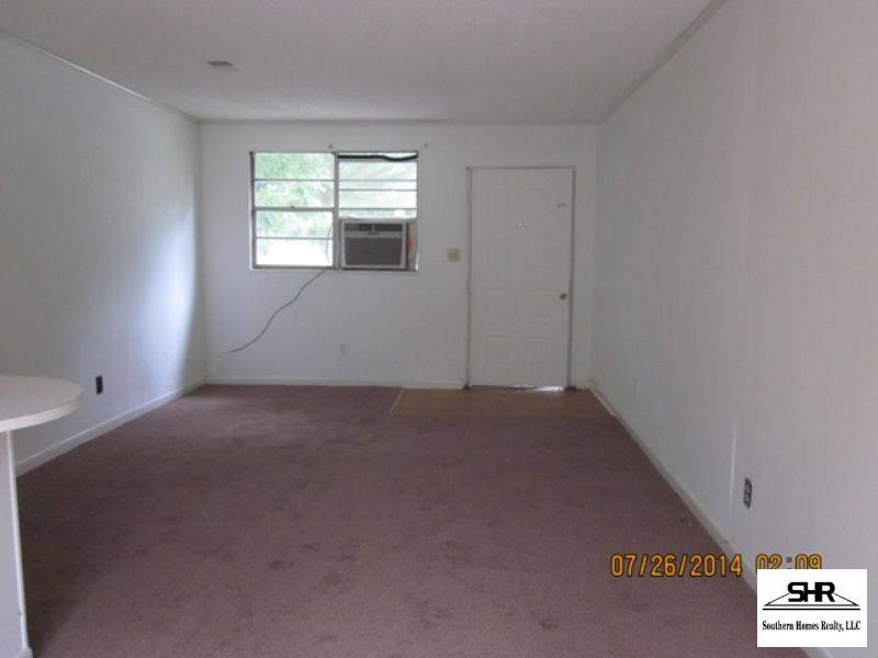 Townhouse for rent at 671 E Olive Rd #9, Pensacola, FL 32514