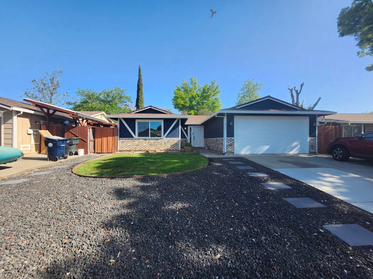 House for rent at 8385 Langtree Way, Sacramento, CA 95823