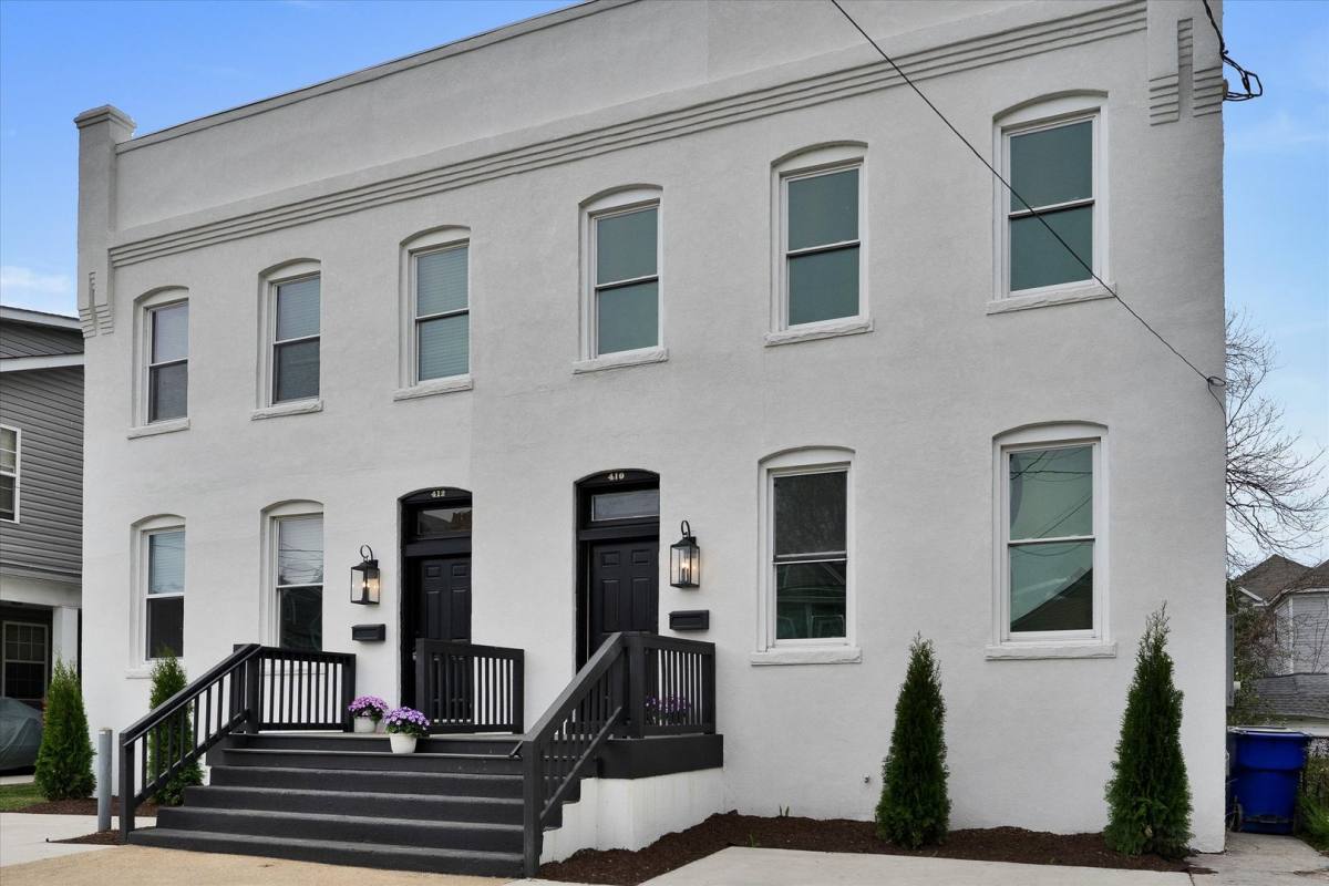 Townhouse for rent at 410 W 29th St, Norfolk, VA 23508