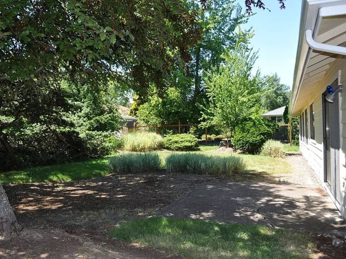 House for rent at 2850 NW Monterey Dr, Corvallis, OR 97330