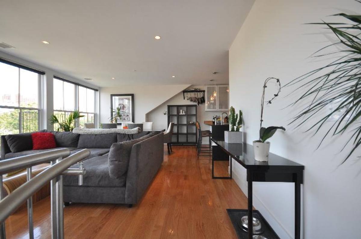 Apartment for rent at 658 Massachusetts Ave #6M, Boston, MA 02118