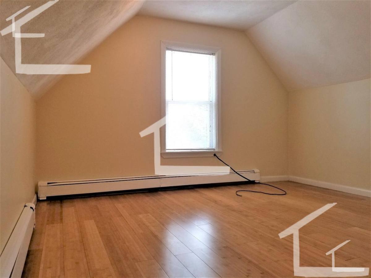Apartment for rent at 36 Pratt St #MR1, Allston, MA 02134