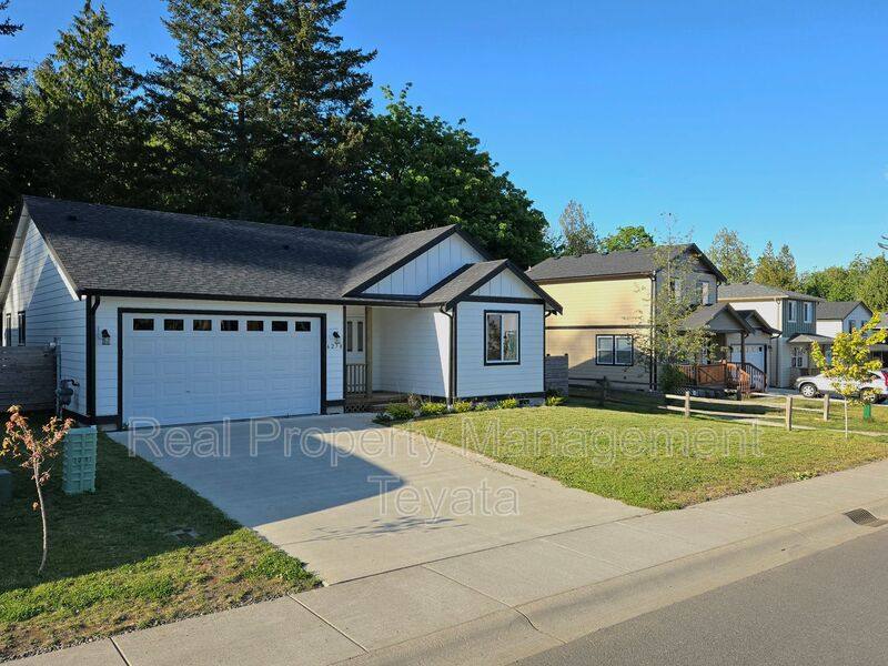 House for rent at 6270 Fernridge Dr, Ferndale, WA 98248